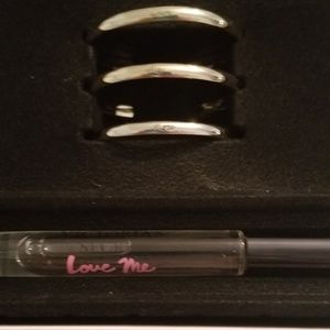 Victoria Secrets 3 bracelets and ray de parfume